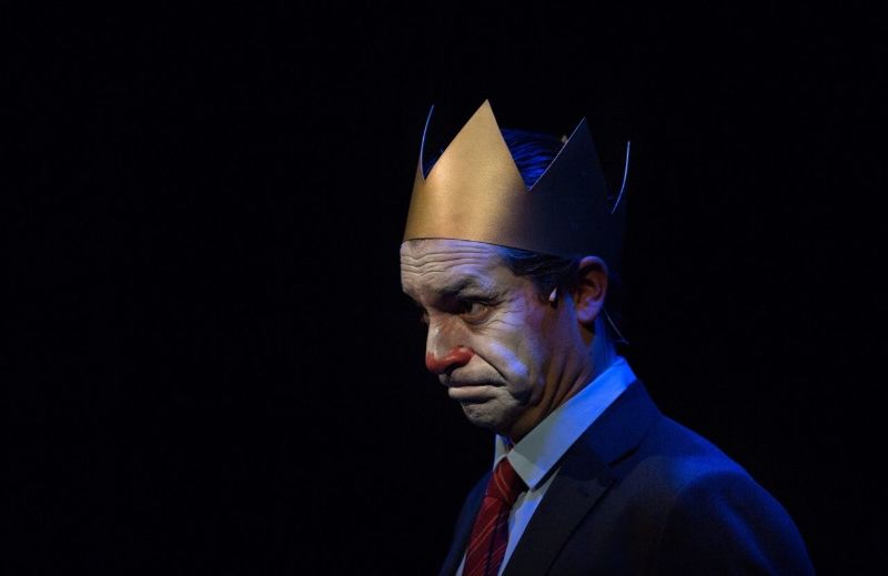 image vignette de l'événement Huit rois - La vie et la mort de J. Chirac roi des Français